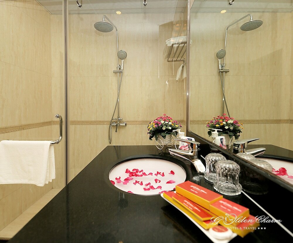 Фото Hanoi Golden Charm Hotel