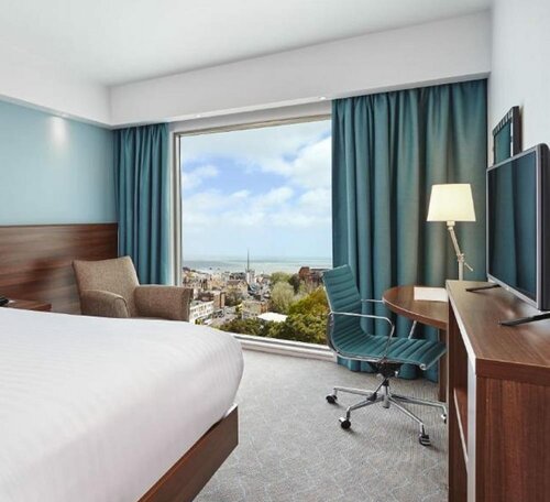 Гостиница Hampton by Hilton Bournemouth