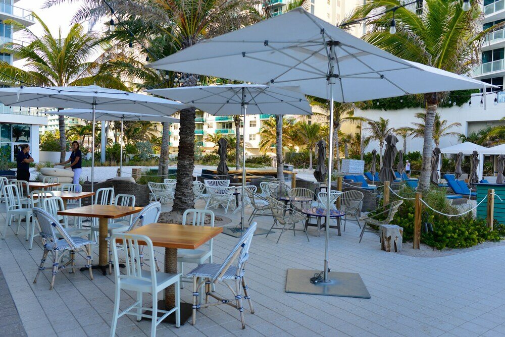 Фото Elegant condo with stunning ocean views