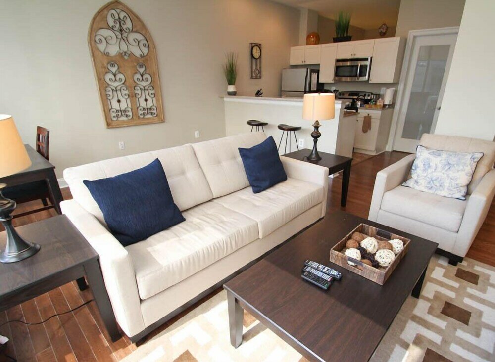 Фото UrHomeInPhilly- Market Street