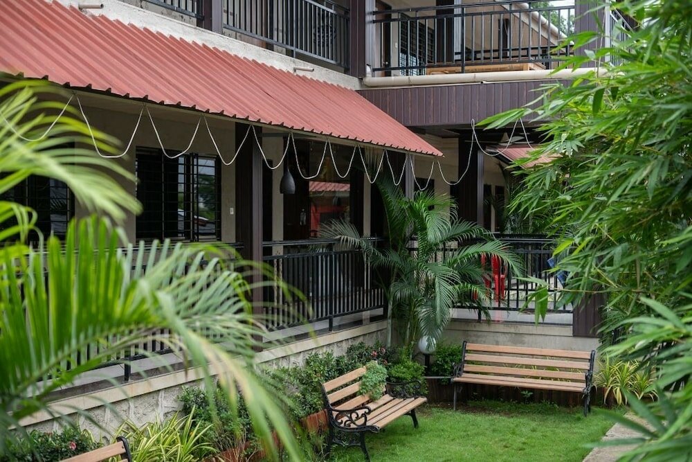 Фото отеля 2