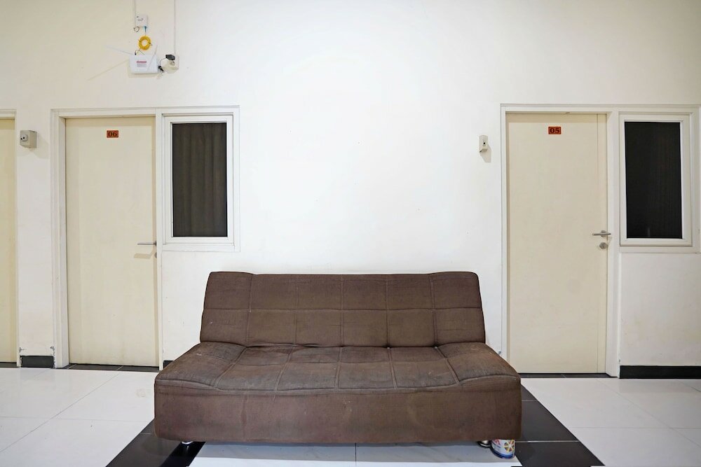 Фото Oyo 91508 Ruby Homestay Syariah