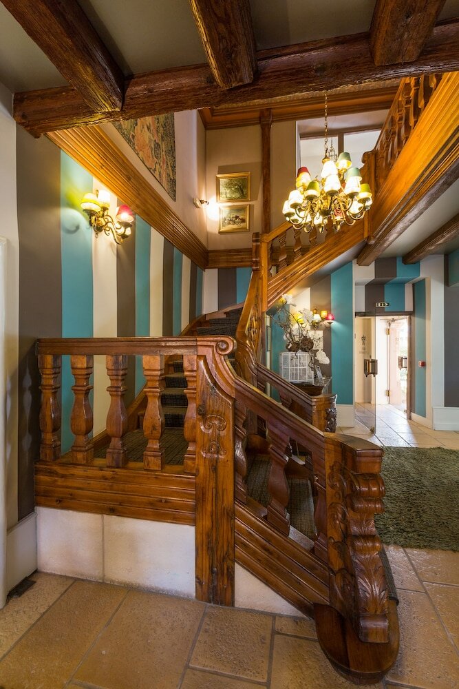 Фото отеля 2