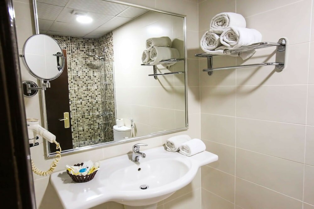 Фото Hotel Golden Tulip Aqaba Red Sea