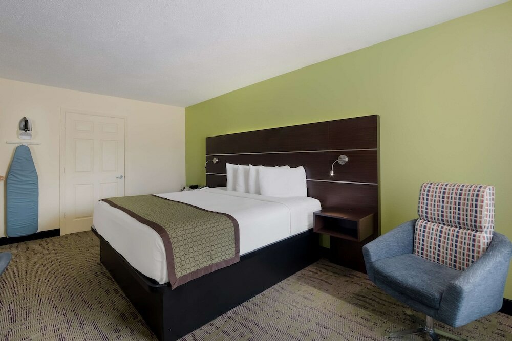 Фото SureStay Hotel by Best Western Manning