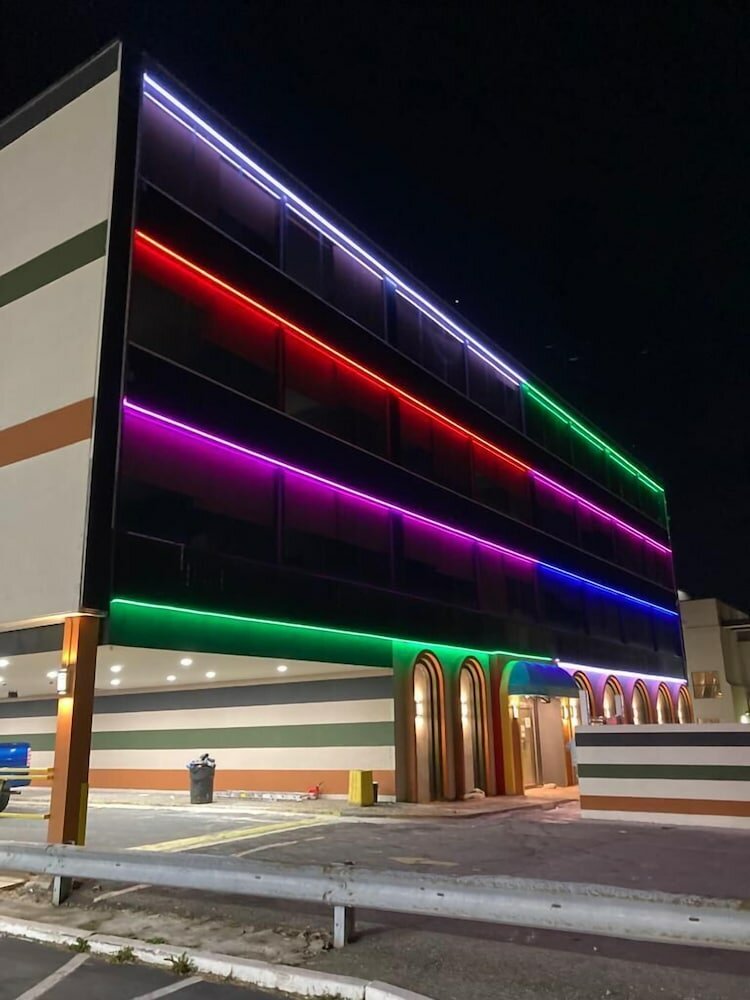 Фото Philly Inn & Suites