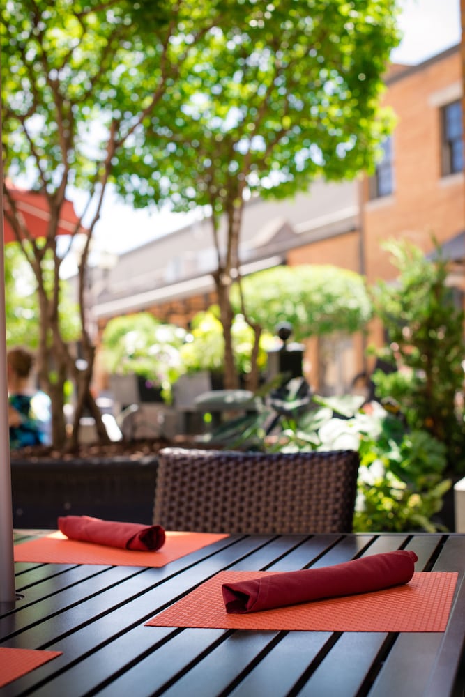 Фото Renaissance Minneapolis Hotel, The Depot