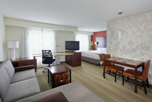 Гостиница Residence Inn Lansing West в Лансинге