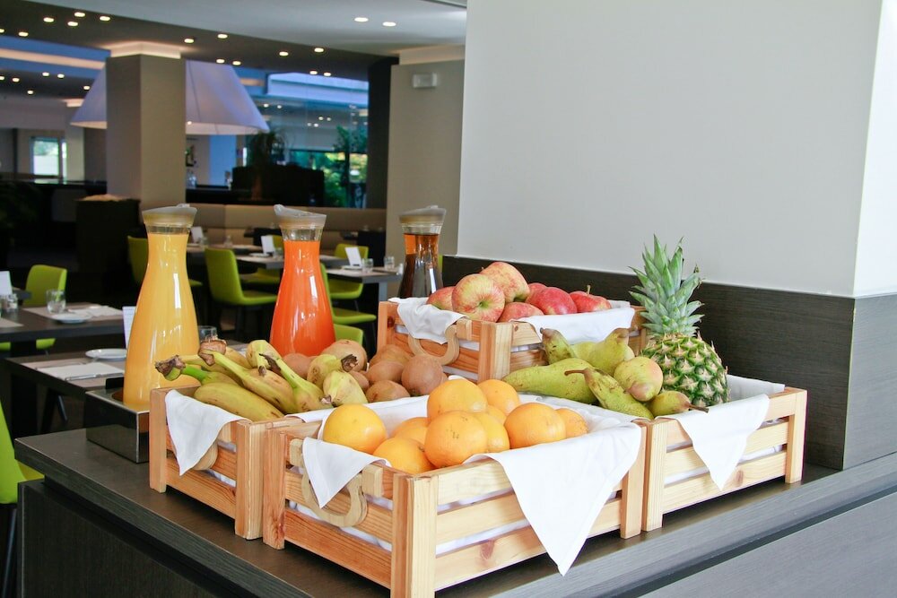 Фото Mercure Roma West