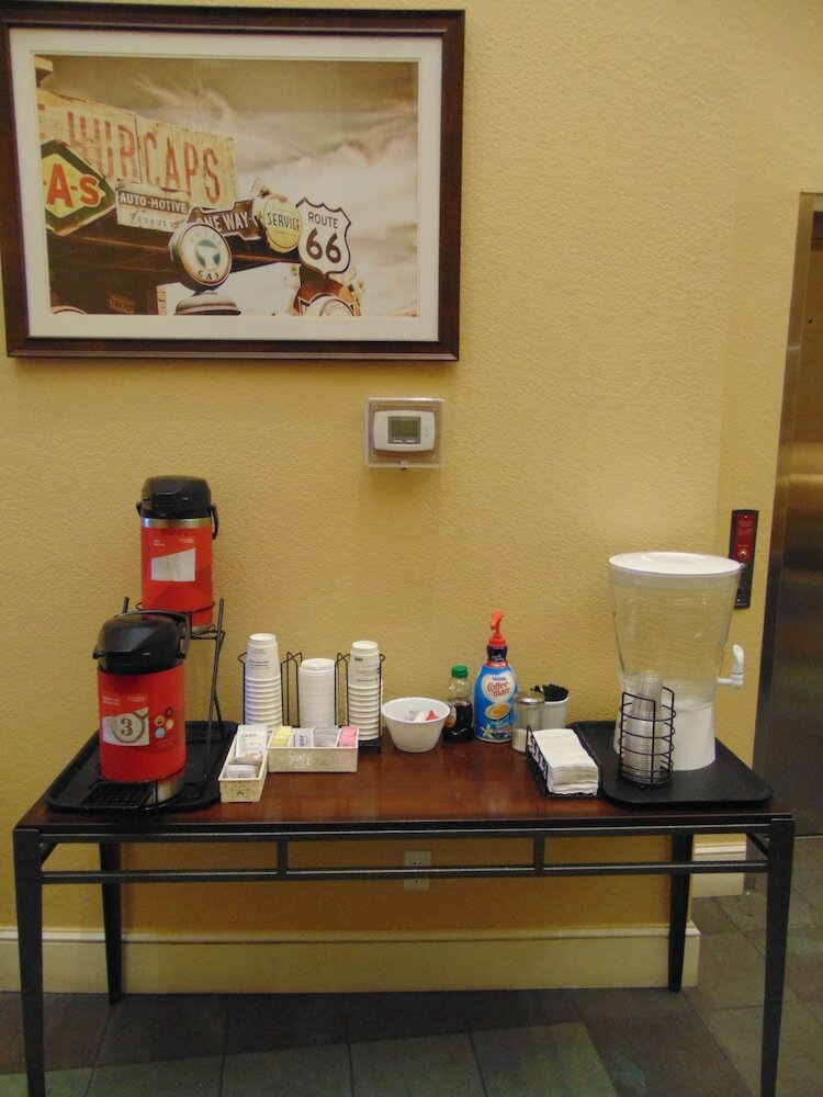 Фото Best Western Plus King's Inn & Suites