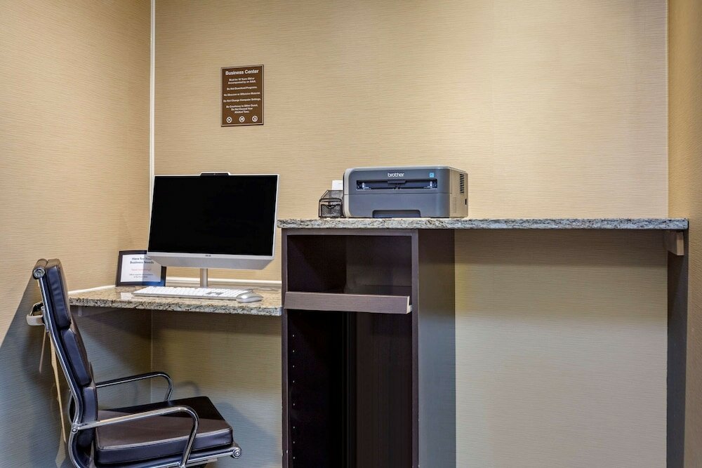 Фото Comfort Inn & Suites Los Alamos