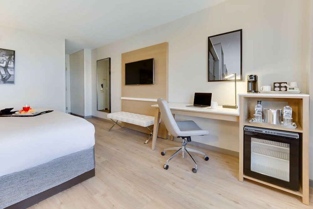 Фото Radisson Hotel Phoenix Airport