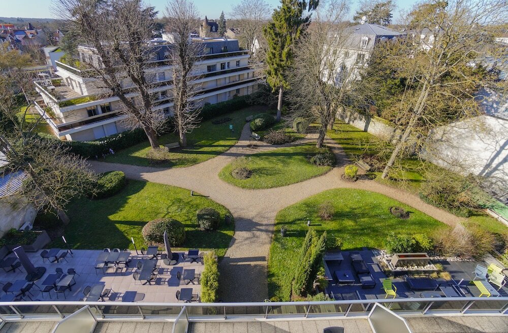 Фото Best Western Plus Hotel Du Parc Chantilly