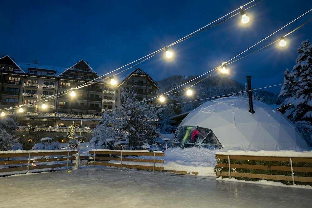 Hotel Park Gstaad, Canton of Bern, photo