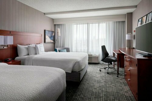 Гостиница Courtyard by Marriott Denver Airport