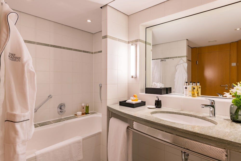 Фото The Madison Hotel Hamburg