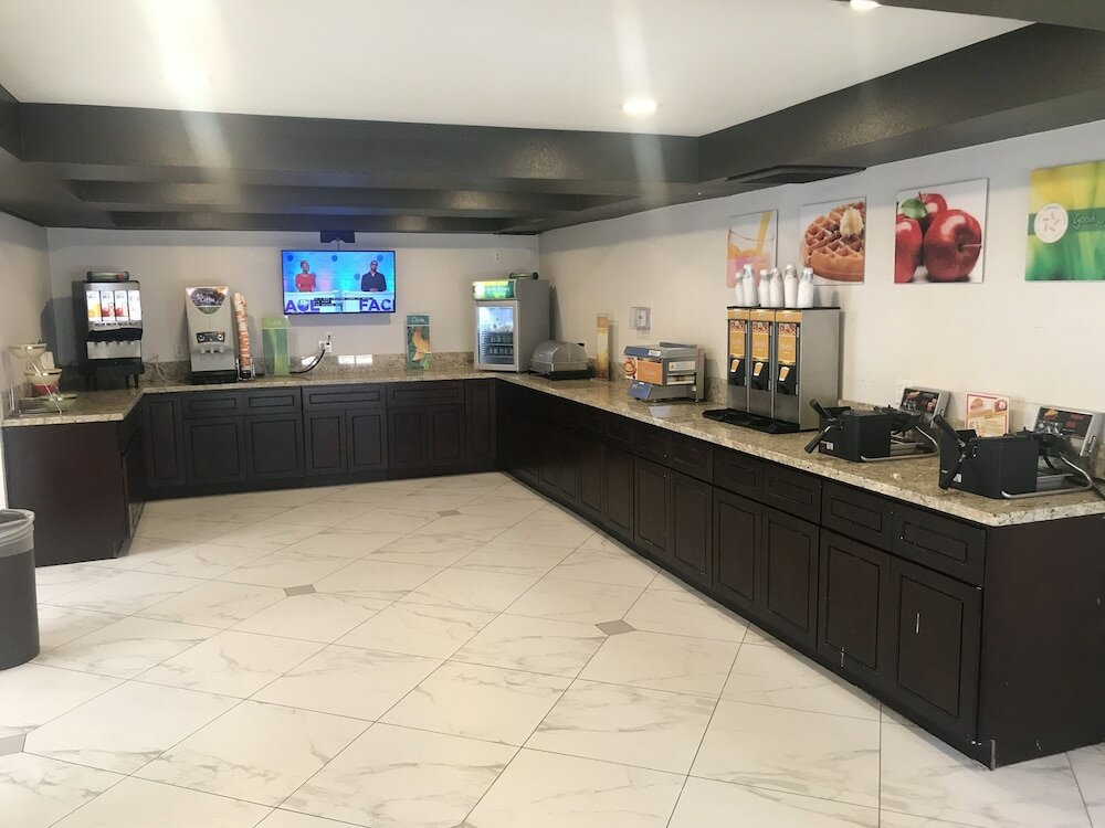 Фото Quality Inn & Suites Buena Park Anaheim