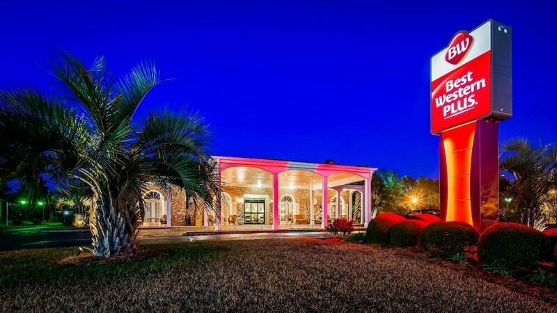 Гостиница Best Western Plus Santee Inn