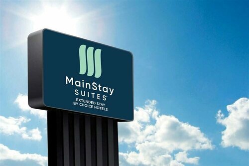 Гостиница MainStay Suites Middleburg Heights Cleveland Airport