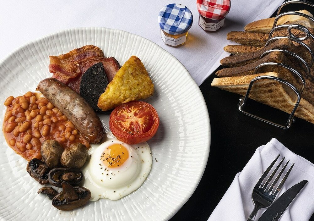 Фото The George of Colchester