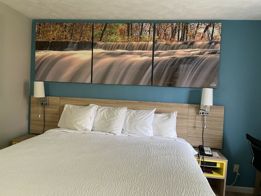 Фото Days Inn by Wyndham Warrensburg