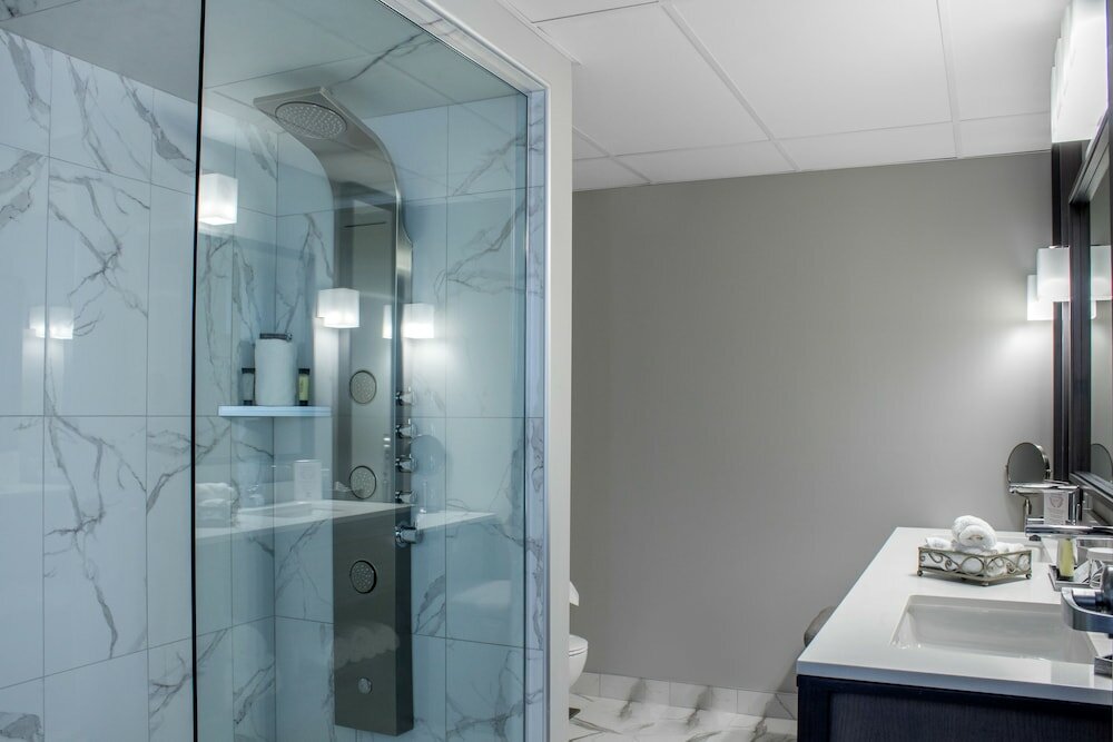 Фото Chateau Moncton Trademark Collection by Wyndham