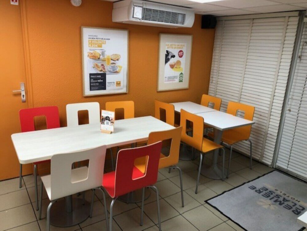 Фото Premiere Classe Blois Nord