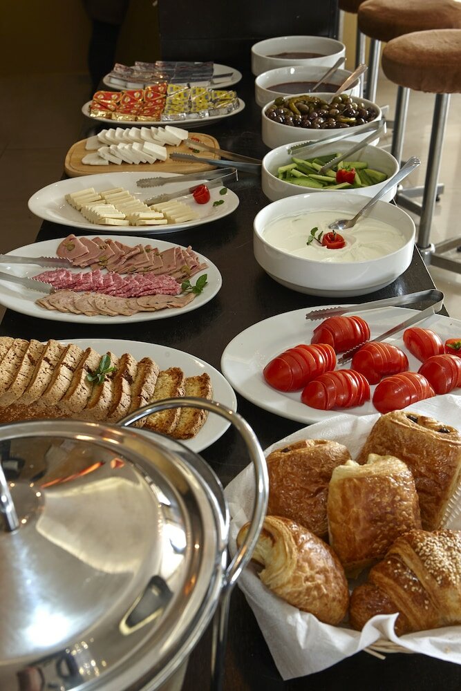 Фото Zoukotel Hotel