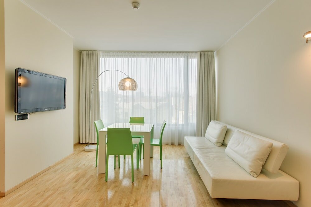 Фото DoubleTree by Hilton Hotel Cluj - City Plaza