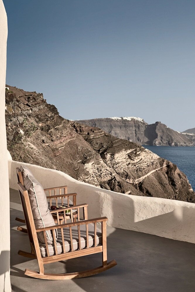 Фото Mystique, a Luxury Collection Hotel, Santorini