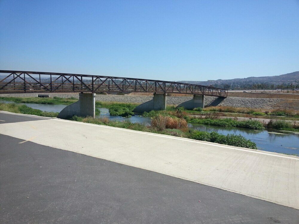 Фото Motel 6 Anaheim Hills