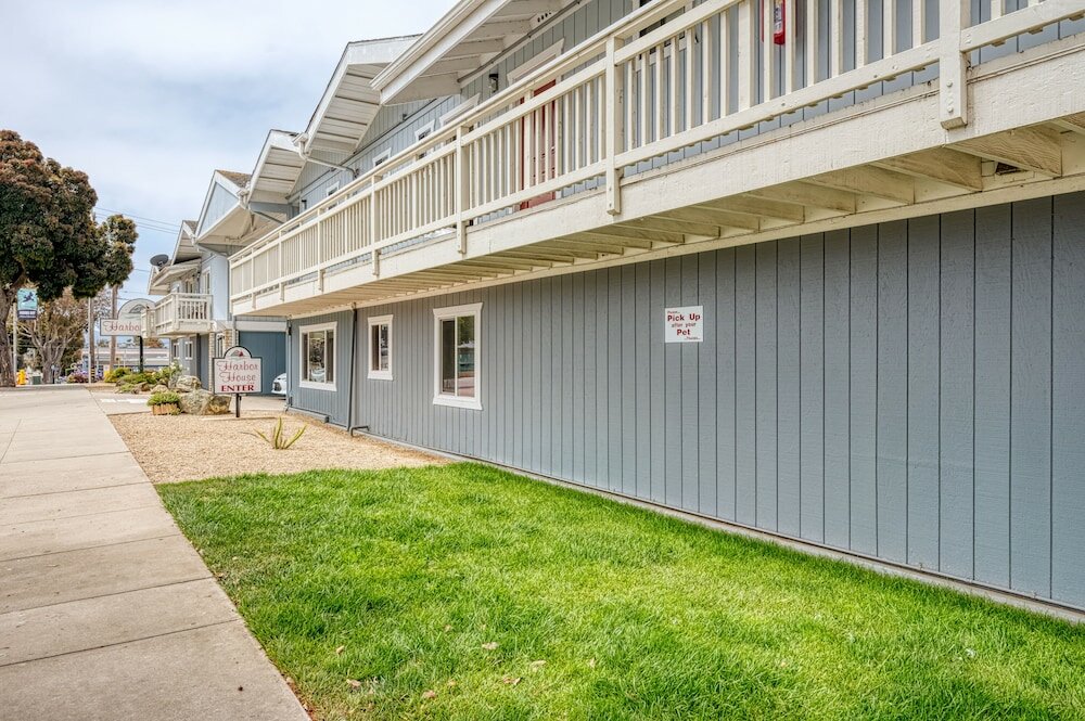 Фото Coastal Breeze Inn