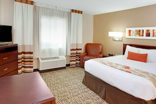 Гостиница Hawthorn Suites by Wyndham Charlotte/Executive Pa в Шарлотте