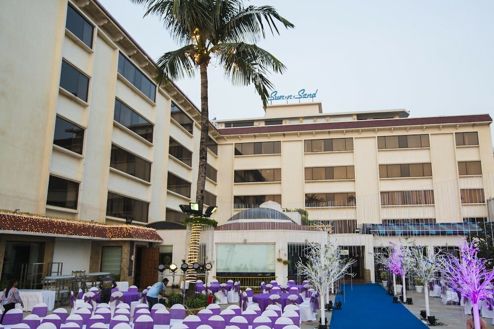 Фото Sun N Sand Hotel Mumbai