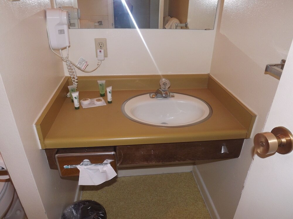 Фото Satellite Hotel