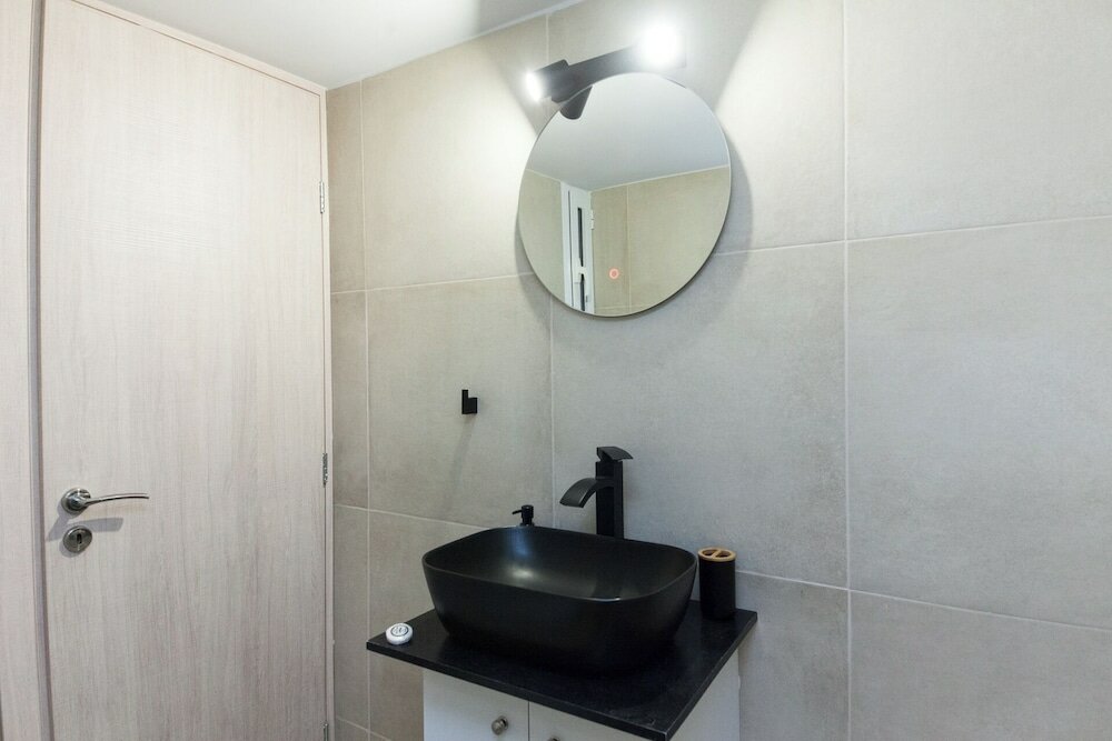 Фото Modern Greek Living Apt in Dafni Athens