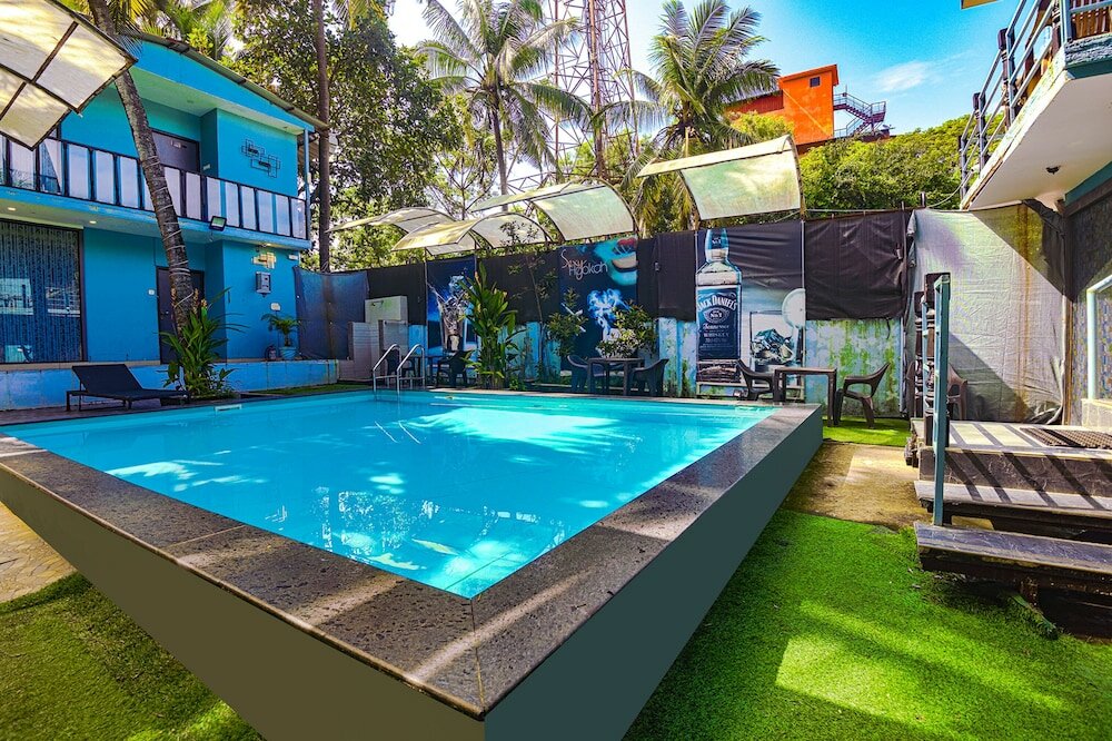 Фото FabEscape Sion Resort With Pool, Candolim