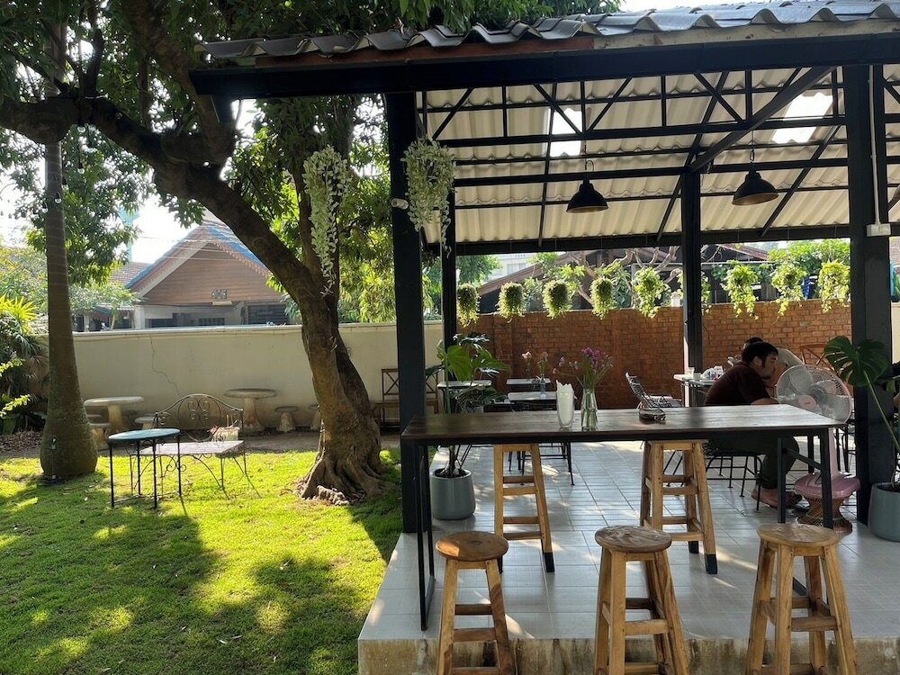 Фото Udee Cozy Hotel