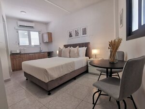 Гостиница Phaedrus Living: Alkminis Seaside Luxury Flat 02