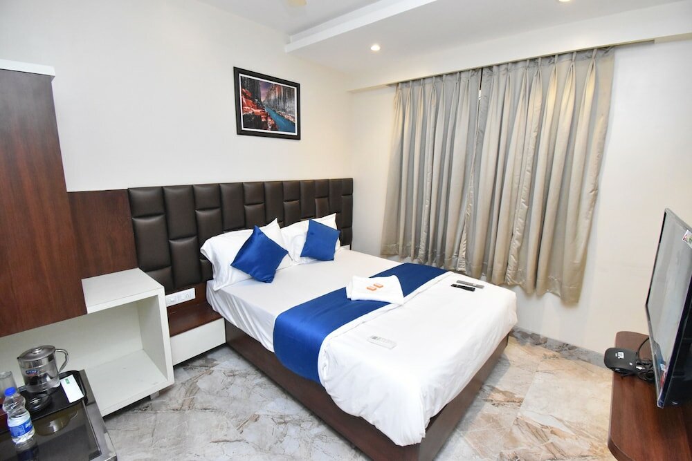 Фото Hotel Swagath Residency