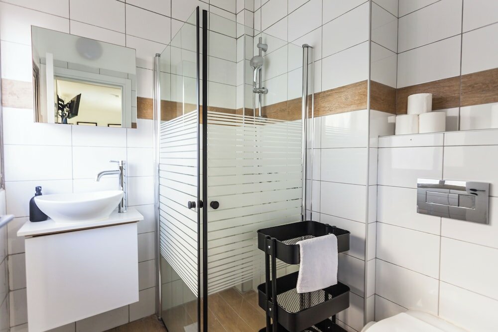 Фото HaYarkon Apartments