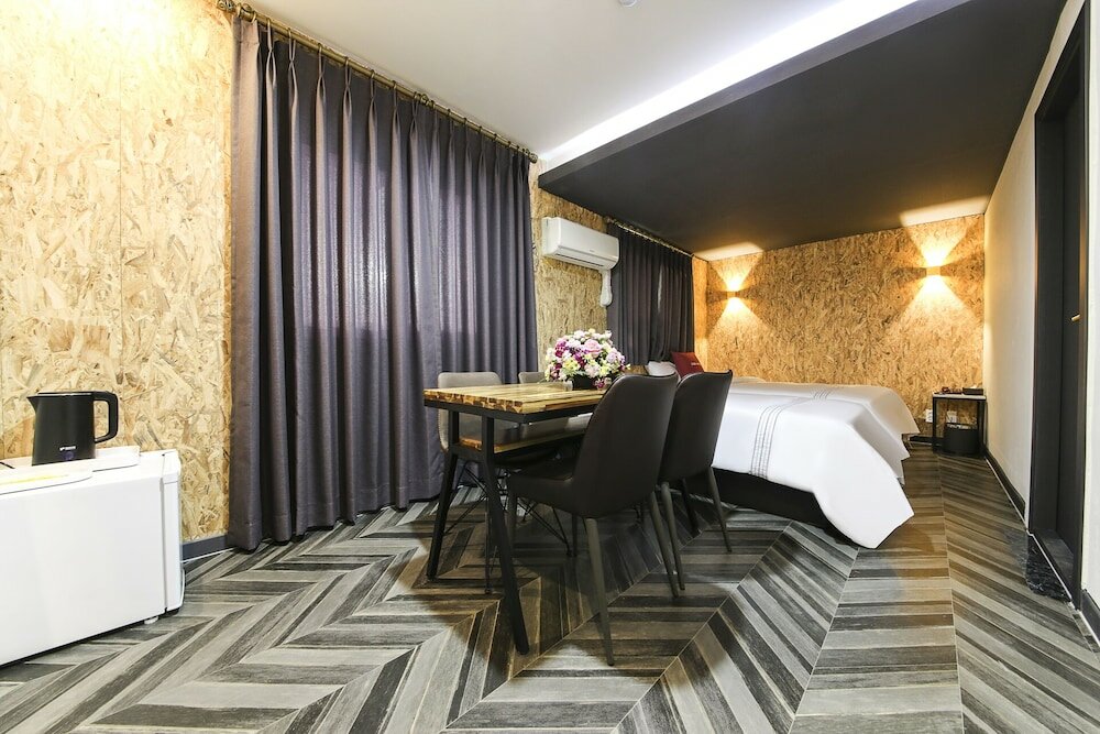Фото Chuncheon Hotel Cozy