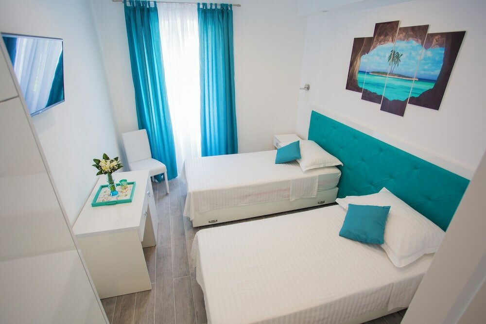 Фото Luxury Garden Rooms