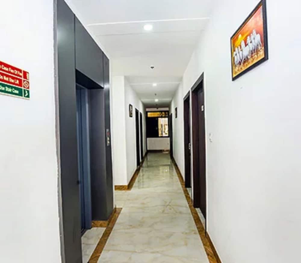 Фото Hotel A Star-50m away from Golden Temple