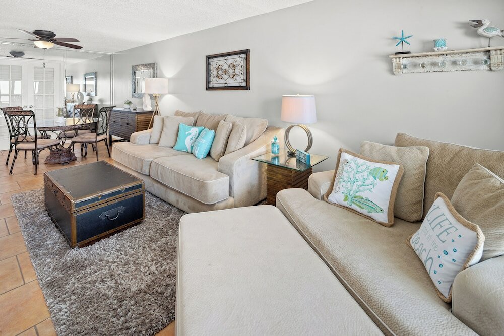 Фото Gulfgate B307 - Red Wave