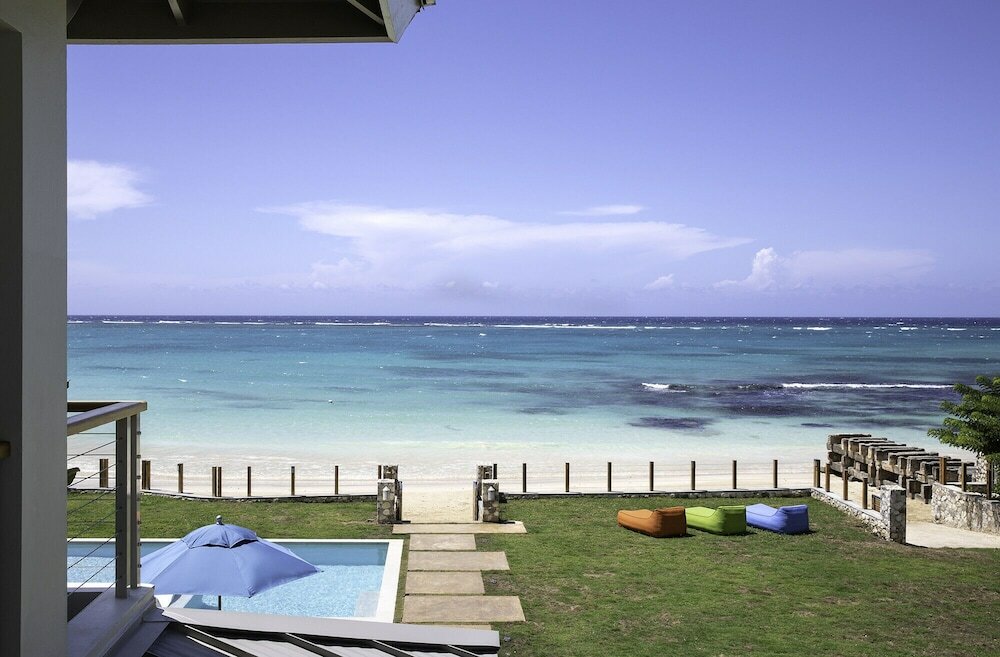 Фото Fabulous 5 Bedroom Beachfront Villa