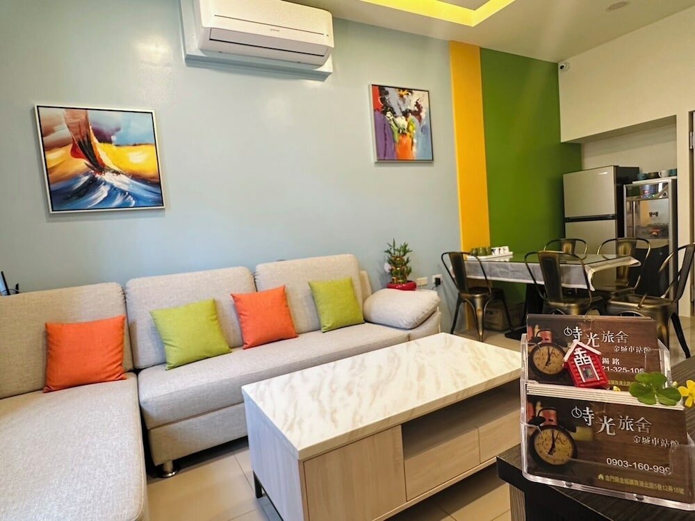 Фото Time Hostel Jincheng Station Branch