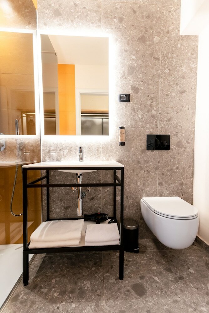 Фото Hotel Lonca