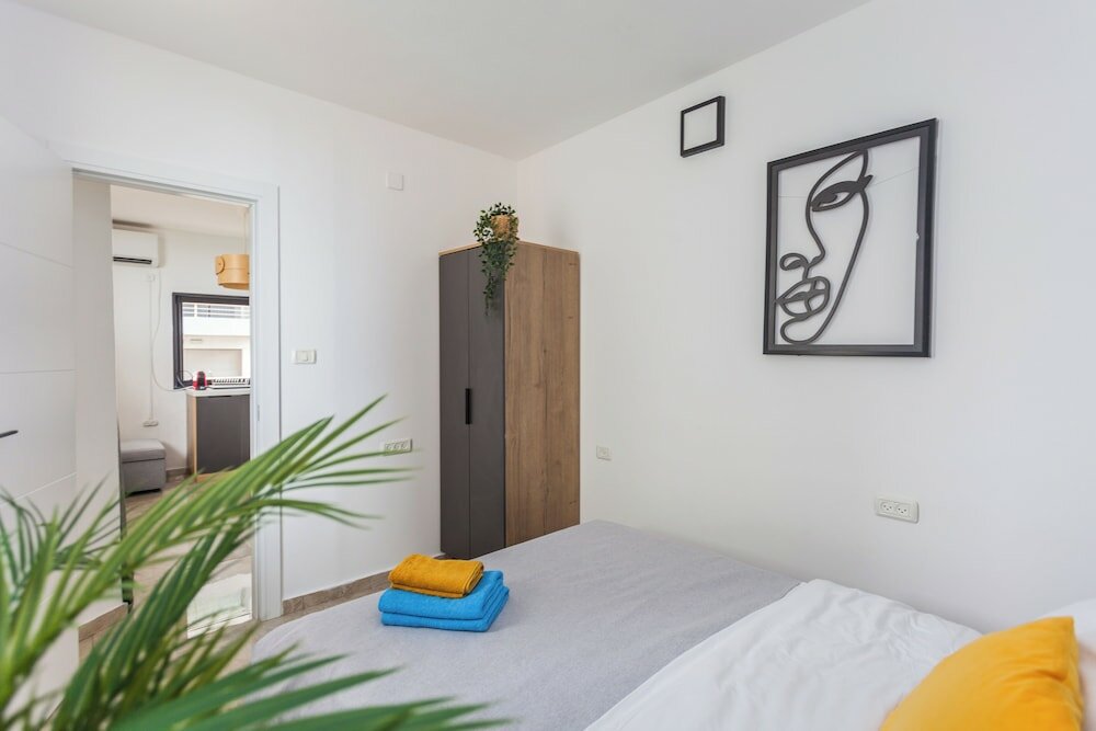 Фото HaYarkon Apartments