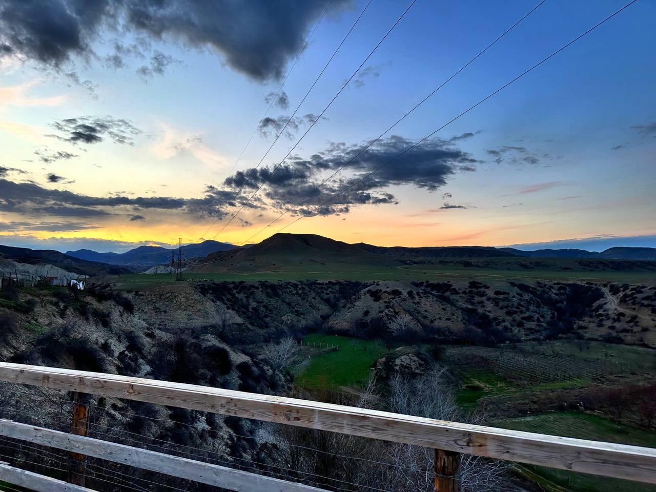 Фото Домик у обрыва